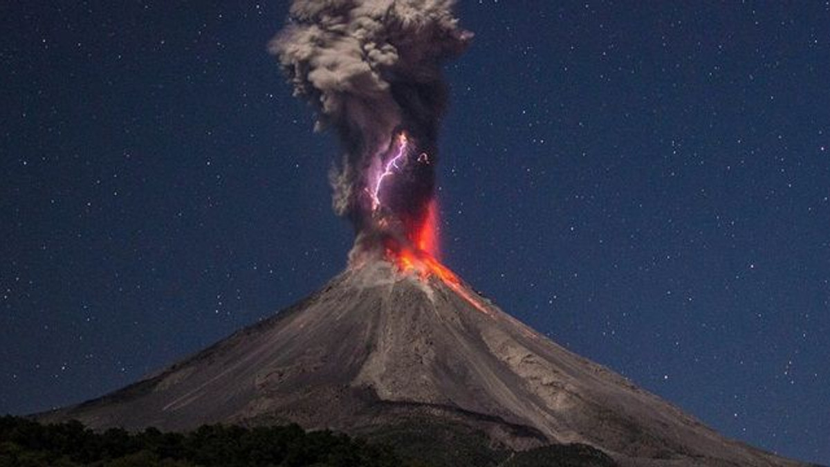 В Еквадорі прокинувся вулкан Сьєрра-Негра - фото 1