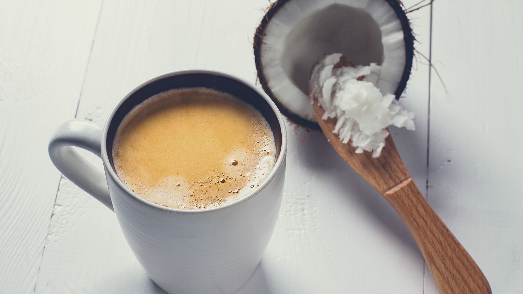 Кава з кокосовою олією: цей напій допоможе схуднути