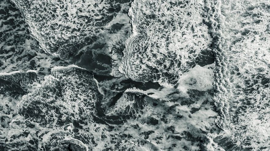 Фотограф показав шторм над Тихим океаном, і результат вражає