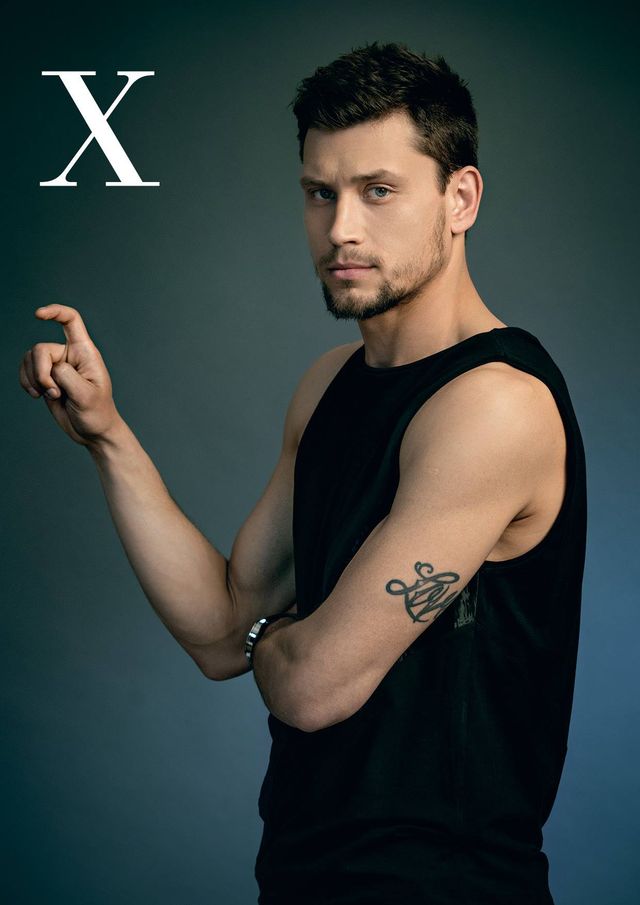 Коли тиша заговорила: українські зірки популяризують мову жестів - фото 259394