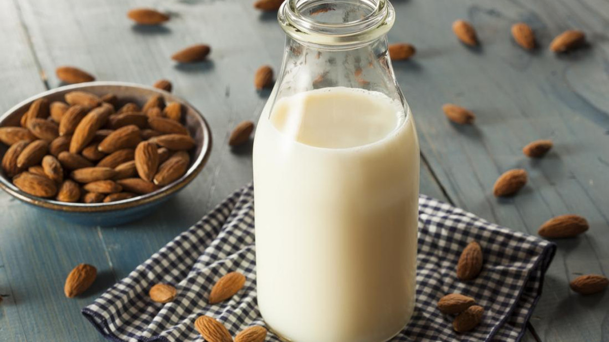 Як приготувати мигдалеве молоко: простий рецепт - фото 1