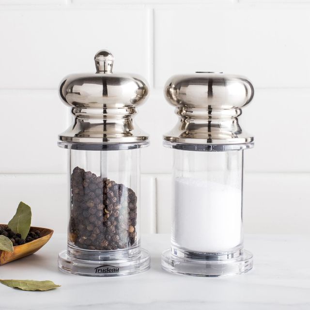 Ці правила етикету ми порушуємо щодня - фото 254627