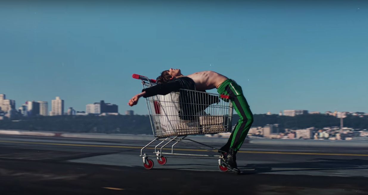 Реклама Diesel, яку зняли в Києві, отримала три Каннських лева - фото 1