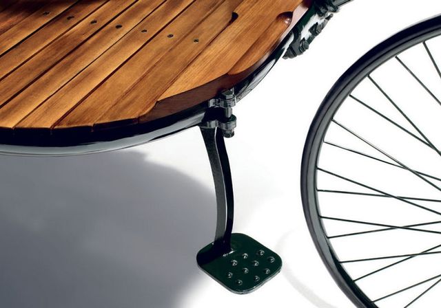 Mercedes продасть репліку першого автомобіля в світі - фото 258120