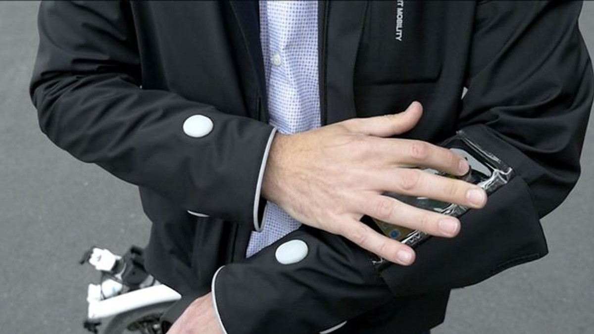 Компанія Ford розробила розумну куртку для велосипедистів - фото 1