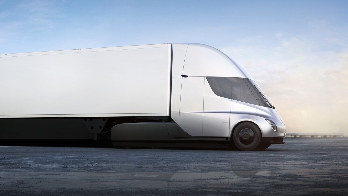 Tesla Semi проїхала по мосту Золоті Ворота: відеофакт