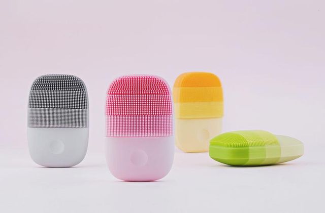 Xiaomi презентувала електричну щітку для обличчя - фото 257665