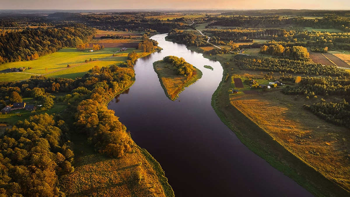 Литва з висоти пташиного польоту: чарівні фото - фото 1