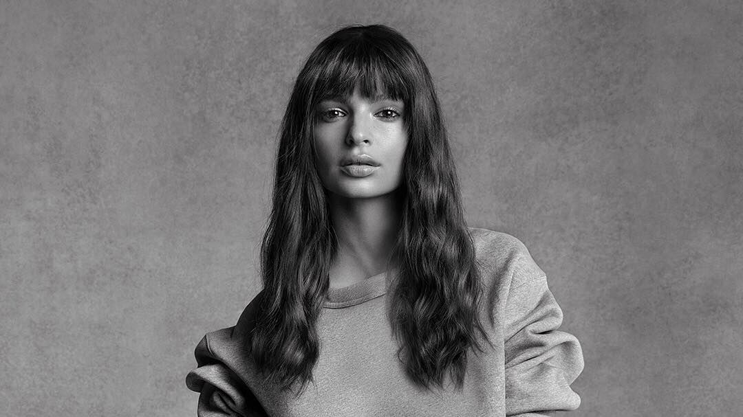 Емілі Ратажковскі підкорила спокусливим кадром