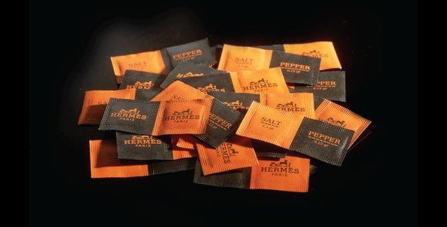 Дизайнер показав, як виглядали б продукти, якби їх випускали відомі бренди - фото 253841