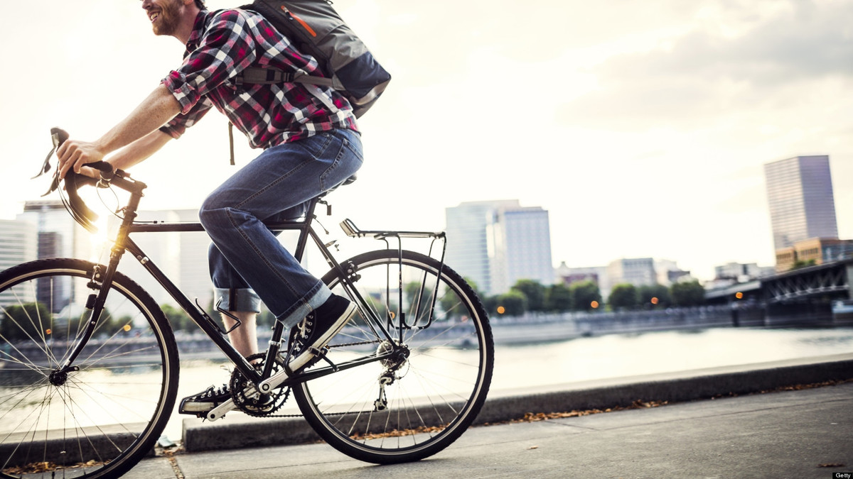 У Нідерландах планують доплачувати тим, хто їздить на роботу на велосипеді - фото 1