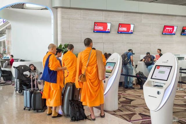 Аеропорт Чангі у Сінгапурі: ефектні фото - фото 253537