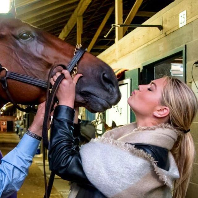Кейт з дитинства займається кінним спортом - фото 254269