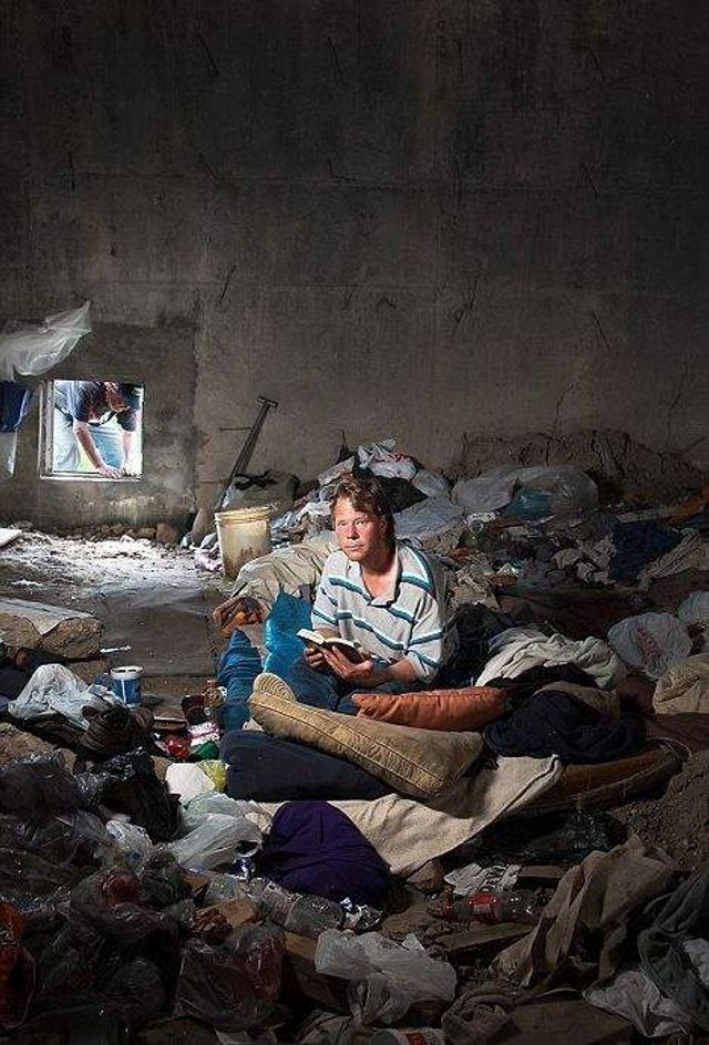 Фотограф показав, як живуть безхатченки США- фото 258665