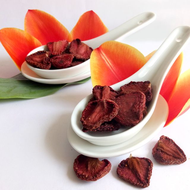 Названі корисні властивості сушеної полуниці- фото 253902