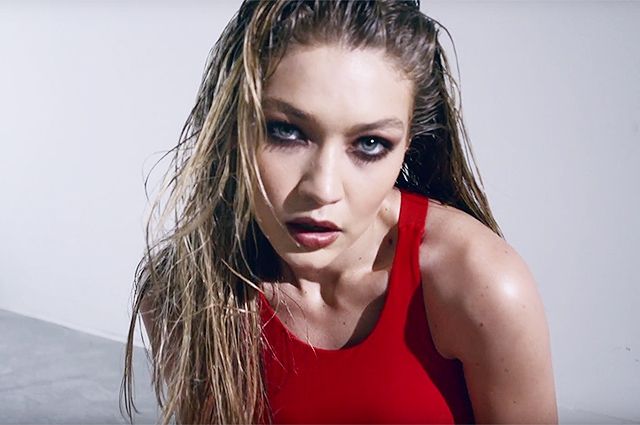 Джіджі Хадід в сміливому бікіні стала хітом мережі