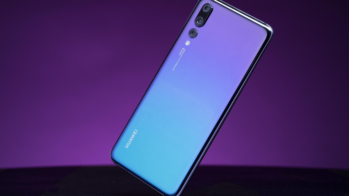 Huawei P20 Pro назвали найкращим смартфоном 2018 року - фото 1