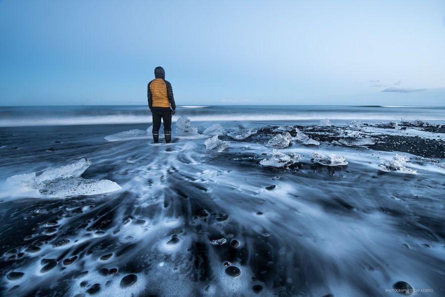 Фотограф показав самотню мандрівку до Ісландії: вражаючі кадри