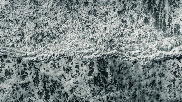 Фотограф показав шторм над Тихим океаном, і результат вражає - фото 255009