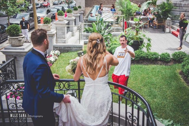 Адам Сендлер шокував молодят на їхньому весілля - фото 259384