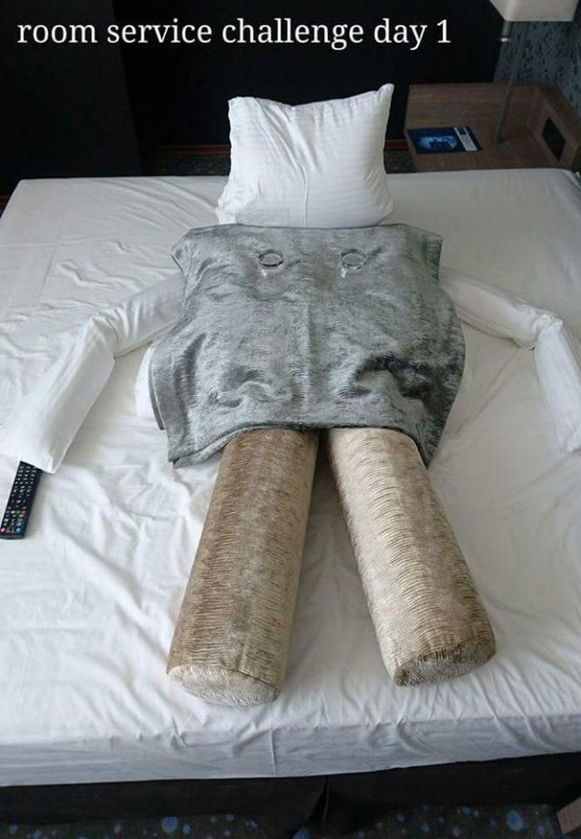 Гість готелю обмінювався з покоївкою кумедними посланнями - фото 254078