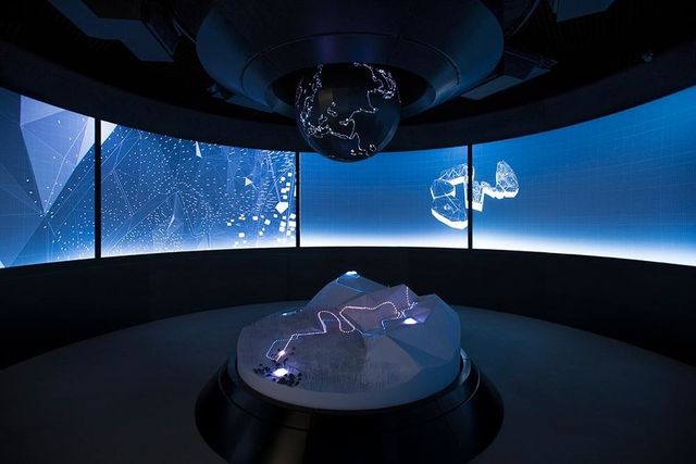 Як виглядає музей Джеймса Бонда в горах Австрії - фото 253630