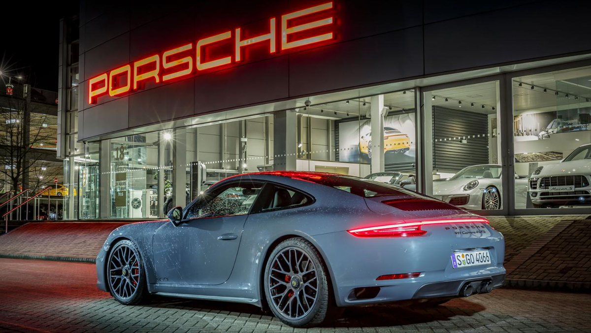 Porsche припинила продаж автомобілів в Європі