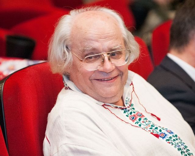 Іван Драч був членом КПСС - фото 256692