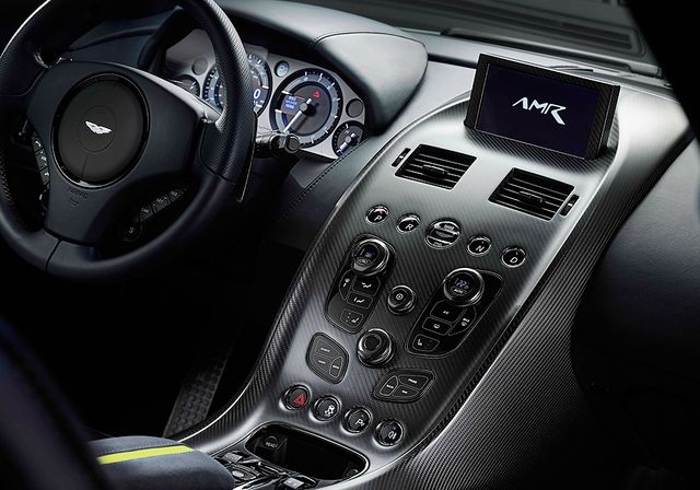 Aston Martin побудував екстремальний 603-сильний Rapide - фото 255263