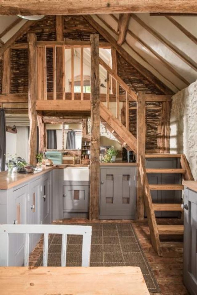 Незвичайний дизайн будинку, якому більше 500 років- фото 256421