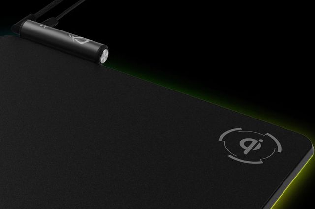 ASUS ROG Balteus: килимок для миші з безпровідною зарядкою - фото 252823