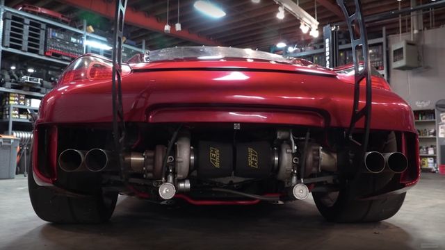 Американці побудували унікальний Porsche Boxster - фото 252721