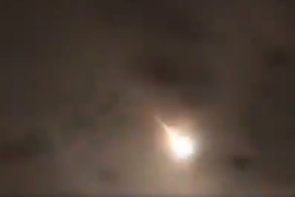 У Китаї раптово впав метеорит: з'явилось відео