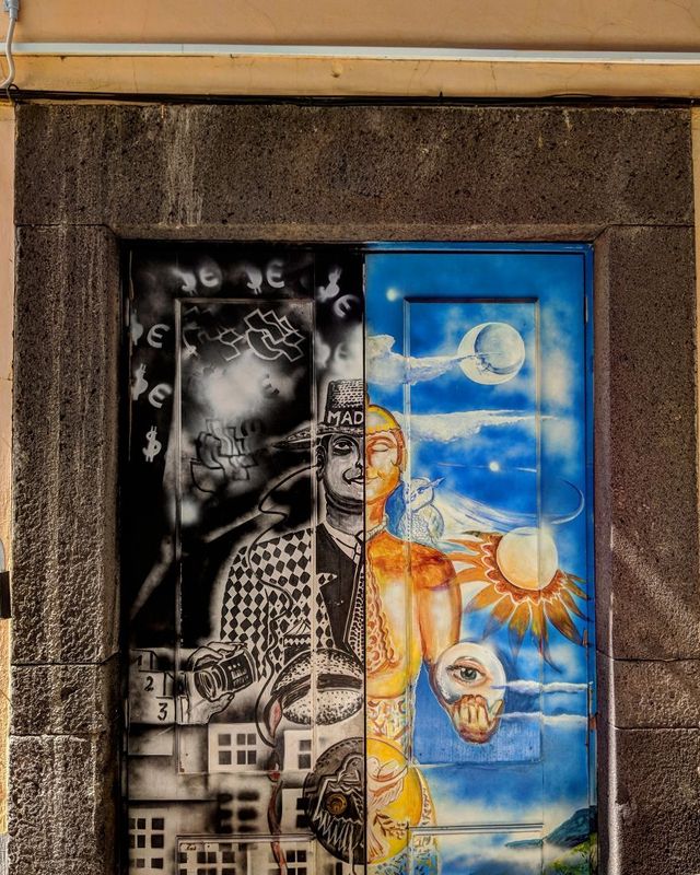 Фотограф показав таємничі двері островів Мадейра - фото 256550