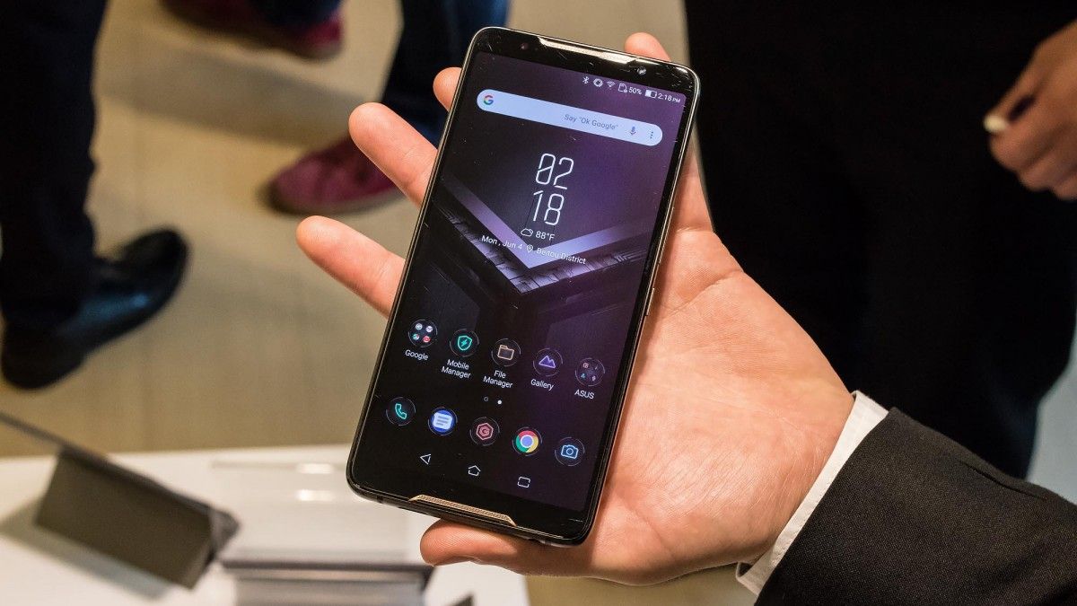 ASUS ROG Phone: потужний смартфон для мобільних ігор - фото 1