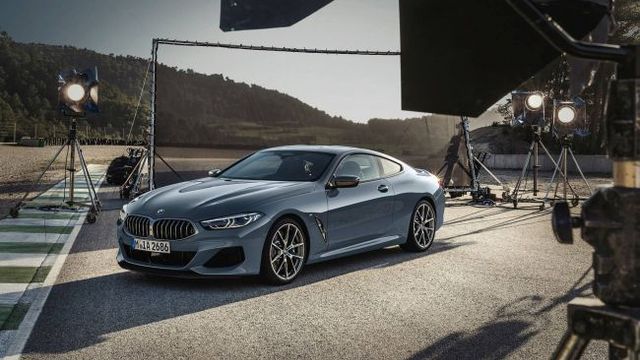 У BMW нарешті представили свою нову вісімку- фото 256765