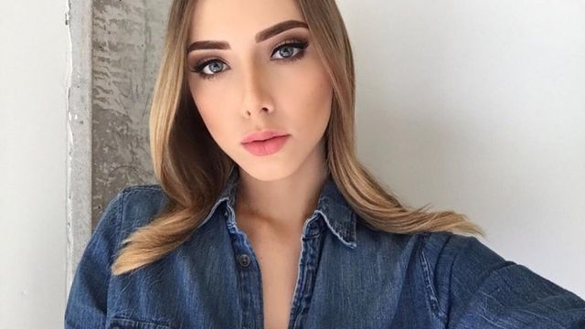 Донька Емінема вперше розповіла про свої стосунки з батьком- фото 253774