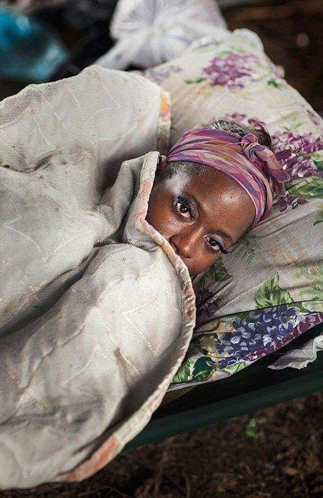 Фотограф показав, як живуть безхатченки США- фото 258671