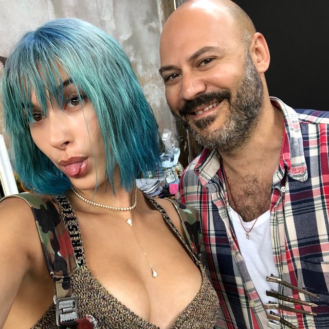 Не впізнати? Хейлі Болдуїн здивувала яскравими змінами - фото 254403