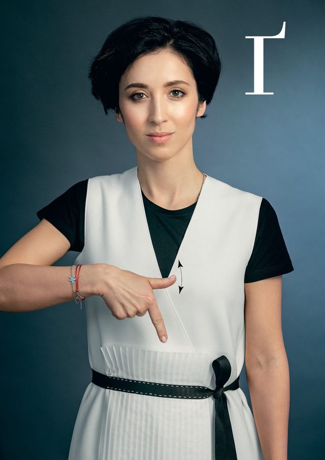 Коли тиша заговорила: українські зірки популяризують мову жестів - фото 259399