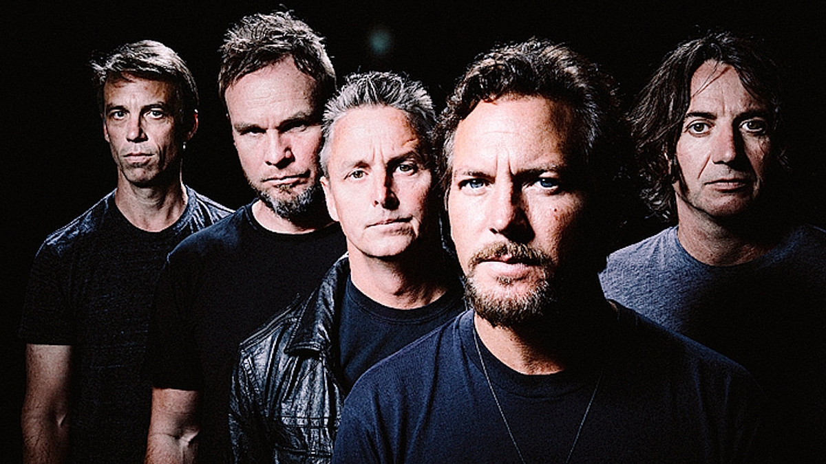 Зараз Pearl Jam гастролюють Європою - фото 1