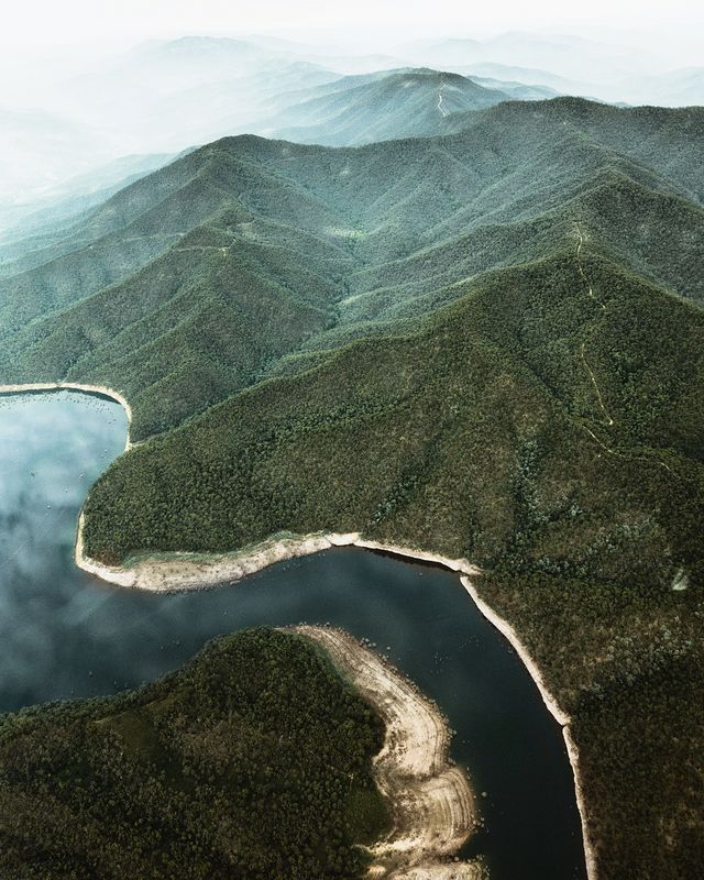 Ісландія та Гренландія з висоти пташиного польоту: казкові кадри - фото 254197