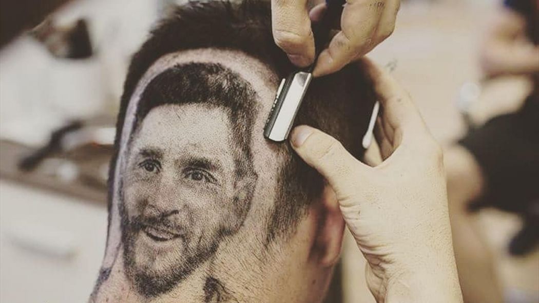 Мессі і Роналду на потилиці: стиліст зробив вражаючі стрижки клієнтам