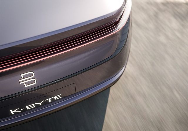 Китайці показали свого 'вбивцю' Tesla - фото 255168