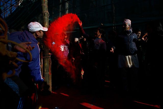 Святковий Непал, який вражає: неймовірні фото - фото 255871