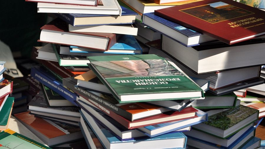 5 книг про те, хто робить історію