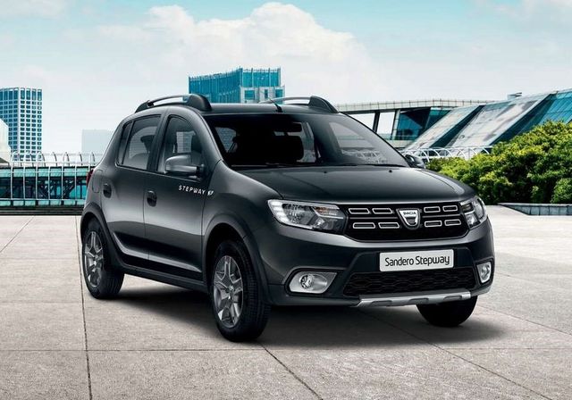 У хетчбека Dacia Sandero Stepway з'явилася бюджетна версія - фото 254291
