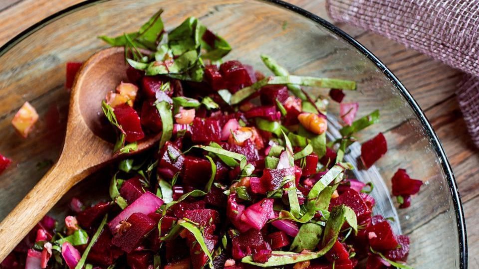 7 корисних властивостей звичайного буряка