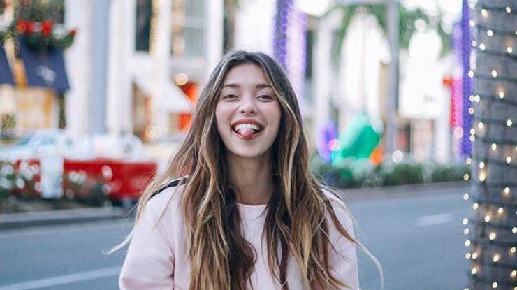 Регіну Тодоренко критикують за вибір вбрання - фото 1