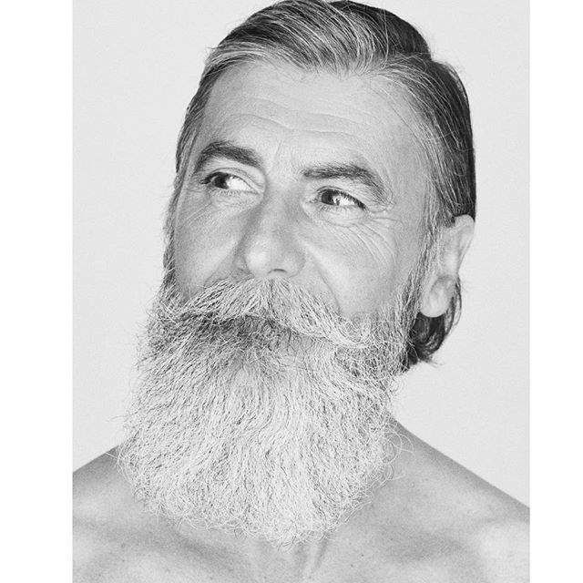 60-річний француз став новою іконою стилю- фото 252745